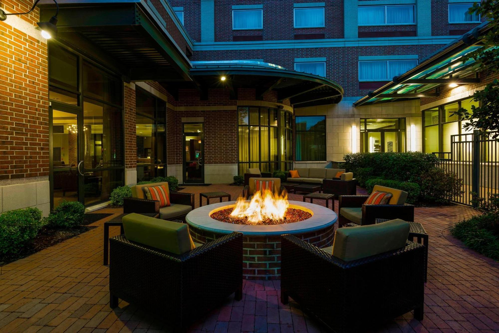 מלון Courtyard By Marriott Little Rock Downtown מראה חיצוני תמונה