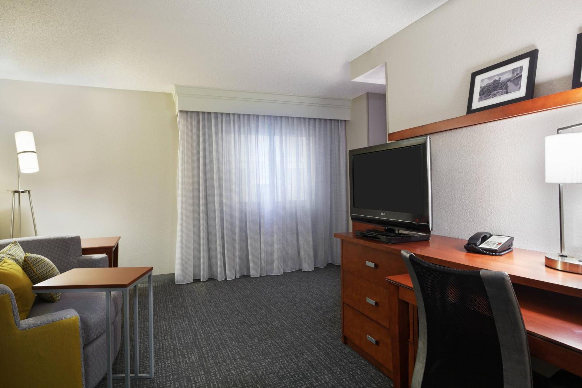 מלון Courtyard By Marriott Little Rock Downtown מראה חיצוני תמונה