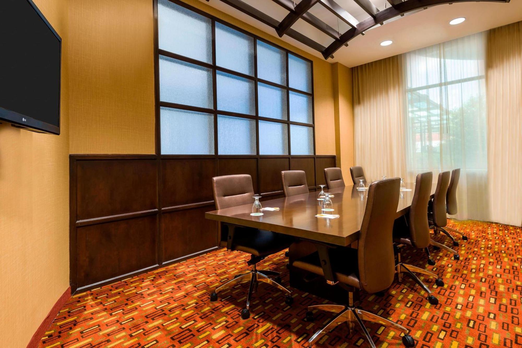 מלון Courtyard By Marriott Little Rock Downtown מראה חיצוני תמונה