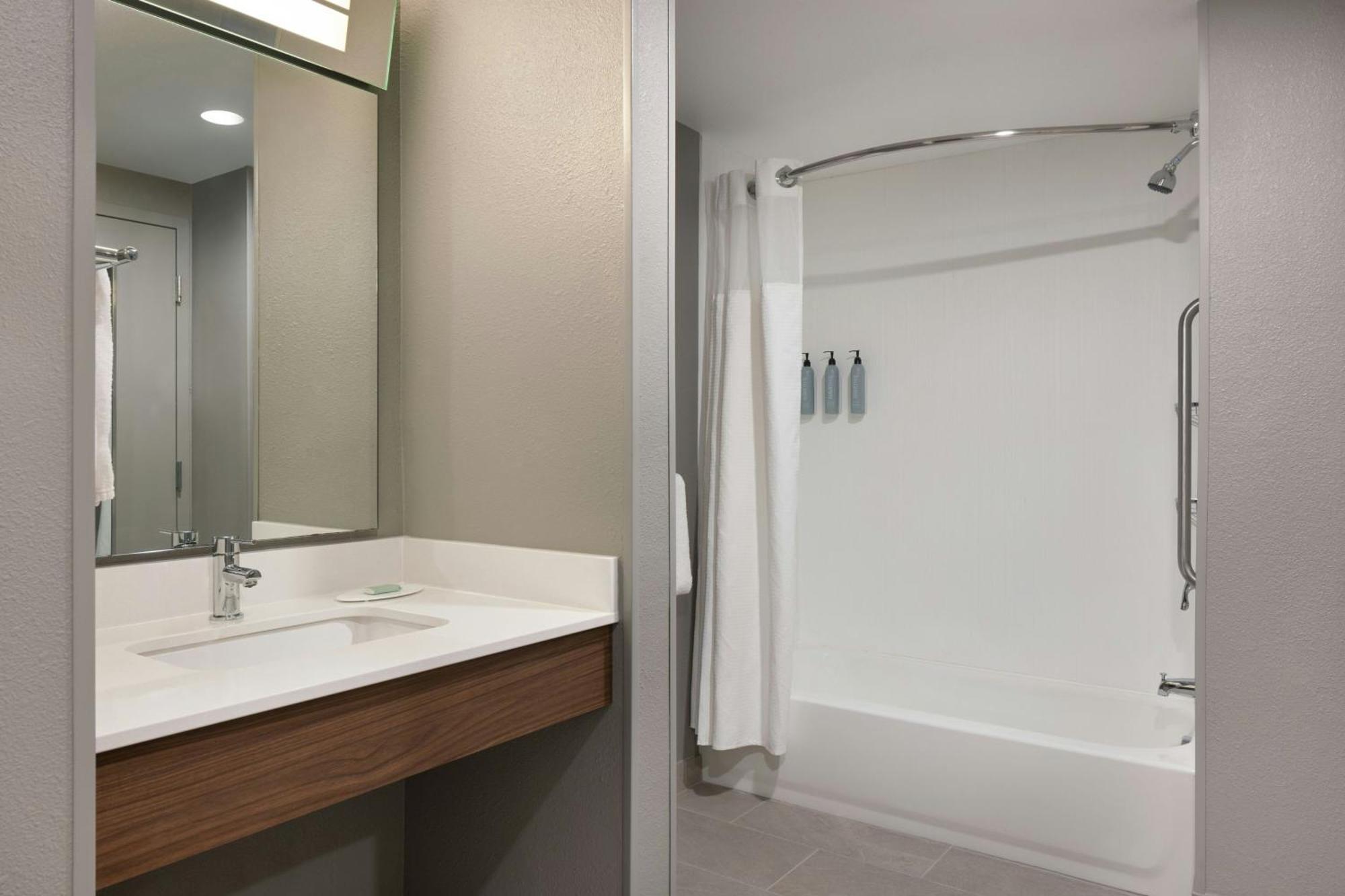 מלון Courtyard By Marriott Little Rock Downtown מראה חיצוני תמונה
