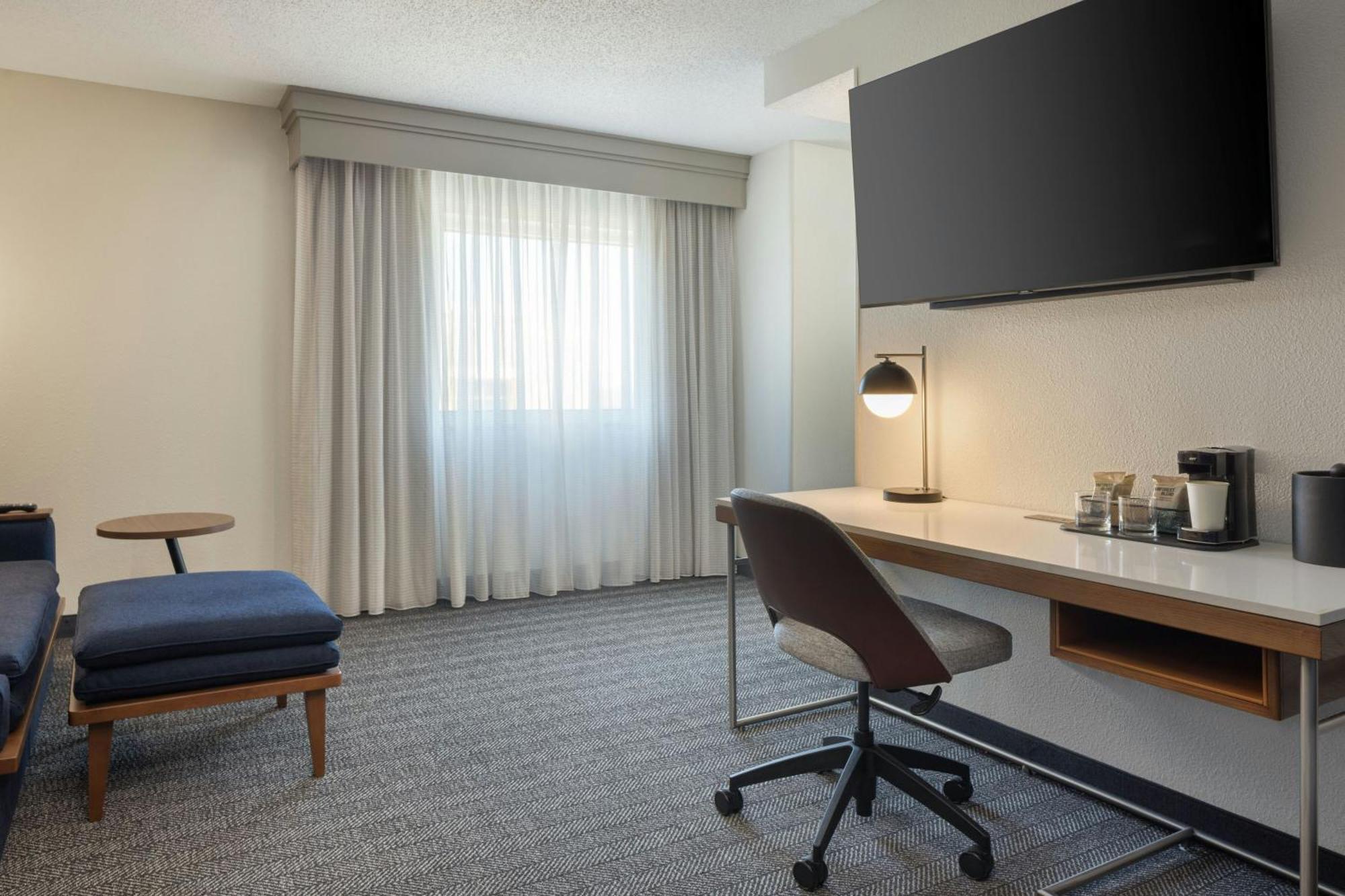 מלון Courtyard By Marriott Little Rock Downtown מראה חיצוני תמונה